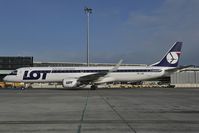 SP-LNC @ LOWW - LOT Embraer 190
