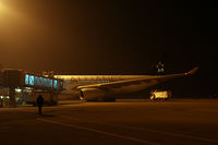 B-6093 @ ZBSJ - Beijing fog, the plane landed in Shijiazhuang - by Dawei Sun