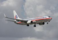 N859NN @ MIA - American 737 landing on 9 - by Florida Metal