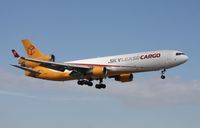 N952AR @ MIA - Sky Lease MD-11 landing on 9 - by Florida Metal