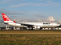 N859NW @ EHAM - Landing on runway 06 of Amsterdam Airport - by Willem Goebel