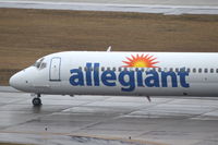 N415NV @ KCID - Taxiing in to the ramp.
