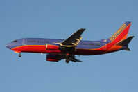 N332SW @ LAS - Southwest Airlines N332SW on short final to RWY 25L. - by Dean Heald