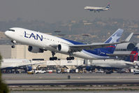 CC-CDP @ LAX - Linea Aerea Nacional de Chile CC-CDP (FLT LAN601) departing RWY 25R en route to Jorge Chavez Int'l (SPIM/LIM) - Lima, Peru. - by Dean Heald