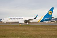UR-PSC @ LOWS - Ukraine International 737-800