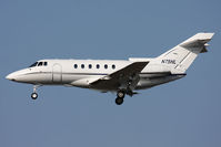 N75HL @ LAX - My 3 Sons LLC 1996 Raytheon Hawker 800XP N75HL from Scottsdale (KSDL) on short final to RWY 25L.