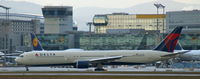 N842MH @ EDDF - Delta Air Lines, taxiing for departure at Frankfurt Int´l (EDDF) - by A. Gendorf