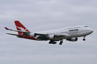 VH-OEH @ DFW - Qantas 747 Longreach Landing at DFW Ariport