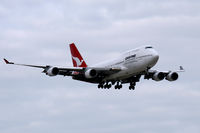 VH-OEH @ DFW - Qantas 747 Longreach Landing at DFW Ariport