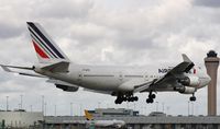 F-GITD @ KMIA - Boeing 747-400