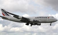 F-GITD @ KMIA - Boeing 747-400