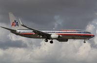 N989AN @ KMIA - Boeing 737-800 - by Mark Pasqualino