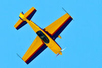 N134EE @ KPIA - Kerry Tidmore inverted at the 2006 River City Air Expo - by Thomas D Dittmer