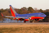 N947WN @ ORF - Southwest Airlines N947WN (FLT SWA2240) from Jacksonville Int'l (KJAX) landing RWY 23. - by Dean Heald