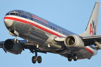 N910AN @ KORD - American Airlines Boeing 737-823, AAL1372 arriving from KLAX, RWY 28 approach KORD. - by Mark Kalfas