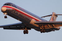 N437AA @ KORD - American Airlines Mcdonnell Douglas DC-9-83, AAL1852 arriving from MMPR / PVR, RWY 28 approach KORD.