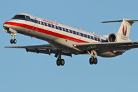 N659AE @ KORD - American Eagle N659AE Embraer EMB-145LR RWY 28 approach KORD.