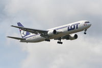 SP-LPA @ KORD - LOT Boeing 767-35D (ER) SP-LPA RWY 10 approach KORD. - by Mark Kalfas
