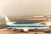 PH-BDY @ EHAM - KLM , logo, KLM-Northwest

Old colour scheme - by Henk Geerlings