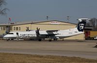 N445QX @ KRFD - DHC-8-400