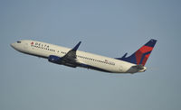 N3732J @ KLAX - Departing LAX on 25R - by Todd Royer