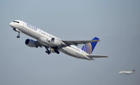 N548UA @ KLAX - Departing LAX on 25R - by Todd Royer