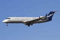 N953SW @ LAX - SkyWest Airlines N953SW (FLT SKW5320) from Phoenix Sky Harbor Int'l (KPHX) on short final to RWY 25L.