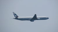 B-HNE @ SIN - Cathay Pacific Airways - by tukun59@AbahAtok
