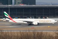 A6-ECN @ LOWW - Emirates 777-300 - by Andy Graf-VAP