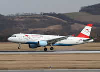 OE-LBO @ LOWW - Austrian Airlines Airbus A320 - by Andreas Ranner
