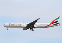 A6-ECH @ LOWW - Emirates Boeing 777 - by Thomas Ranner