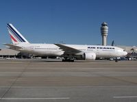F-GSPE @ KATL - Air france Boeing 777-200 - by Dexter Greene