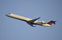 N823SK @ KLAX - Departing LAXon 25R