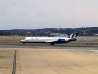 N991AT @ KDCA - DCA, VA - by Ronald Barker