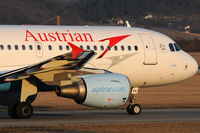 OE-LDA @ VIE - Austrian Airlines - by Chris Jilli