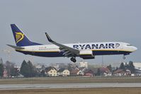 EI-EFV @ LOWS - Ryanair Boeing 737-800