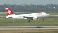 HB-IPY @ EDDL - Swiss, is landing on runway 05R at Düsseldorf Int´l (EDDL) - by A. Gendorf