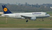 D-AIBG @ EDDL - Lufthansa, on short finals at Düsseldorf Int´l (EDDL) - by A. Gendorf