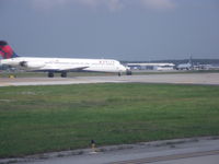 N934DL @ IAH - MD-88 at Runway 15L - by christian maurer