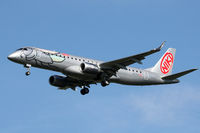 OE-IHA @ LOWW - c/n.19000285 Fly Niki, named Samba