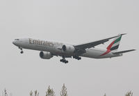 A6-ECO @ LOWW - Emirates Boeing 777 - by Thomas Ranner