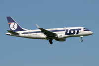 SP-LDH @ LOWW - LOT Embraer