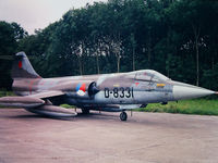 D-8331 @ UNKN - Photograph by Edwin van Opstal with permission. Scanned from a color slide.