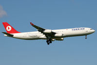 TC-JDK @ LOWW - Turkish Airlines