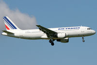 F-GFKA @ LOWW - Air France - one of the first A320 (stored or scrapped)
