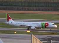 CS-TJE @ LOWW - TAP Air Portugal Airbus A321 - by Thomas Ranner