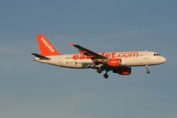 G-EZTR @ EBBR - Arrival of flight EZY4701 to RWY 02