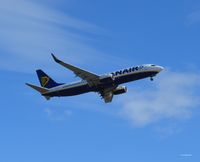 EI-EVL @ PAE - EI-EVL preforming a touch-and-go at KPAE. - by aeroplanepics0112
