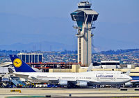 D-ABVE @ KLAX - D-ABVE Lufthansa Boeing 747-430 (cn 24741/787)

Los Angeles International Airport (IATA: LAX, ICAO: KLAX, FAA LID: LAX)
TDelCoro
April 9, 2012 - by Tomás Del Coro