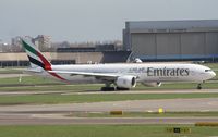 A6-ECP @ EHAM - Ready for takeoff - by ghans
